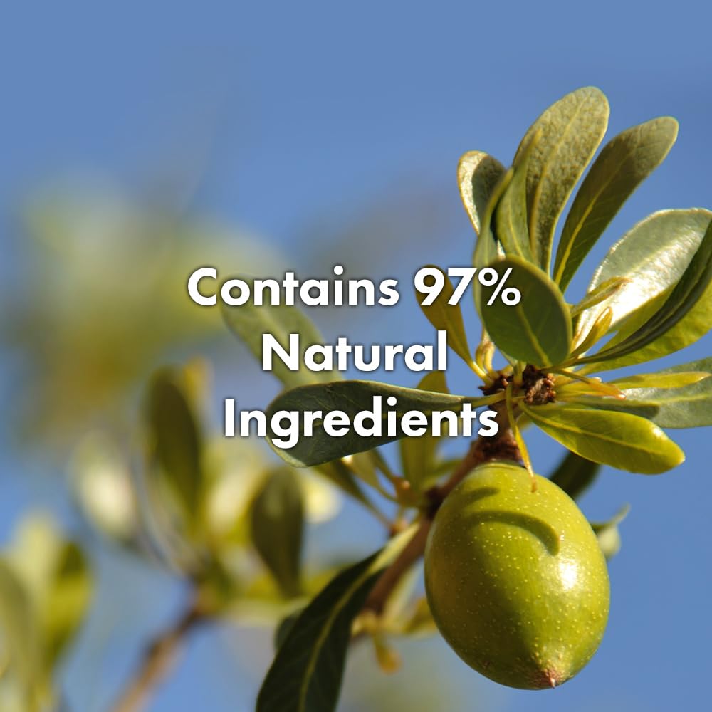RATED GREEN close-up of damaged hair with repair-focused nourishment and shine potential.