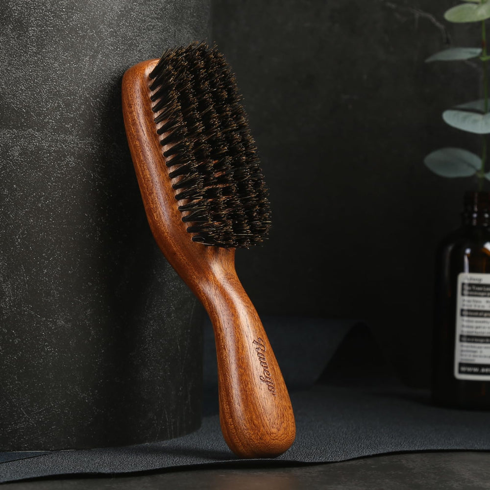 RAVEGO long-beard-taming bristles smooths facial hair with gentle pressure