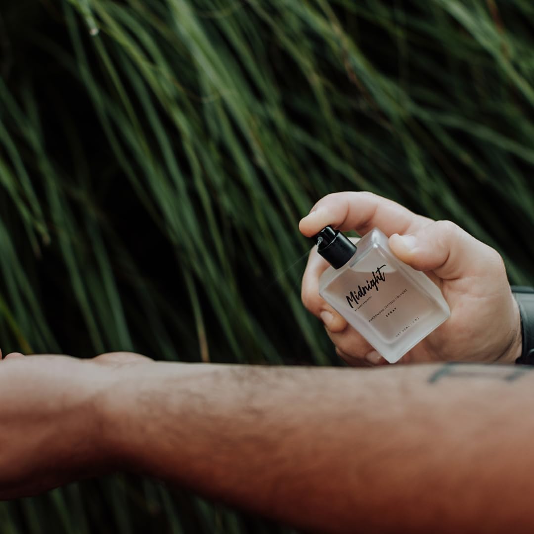 RawChemistry Midnight label detail highlights premium branding