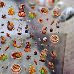 Rdntbeu cake-pattern nail art adds sweet detail to your manicure.