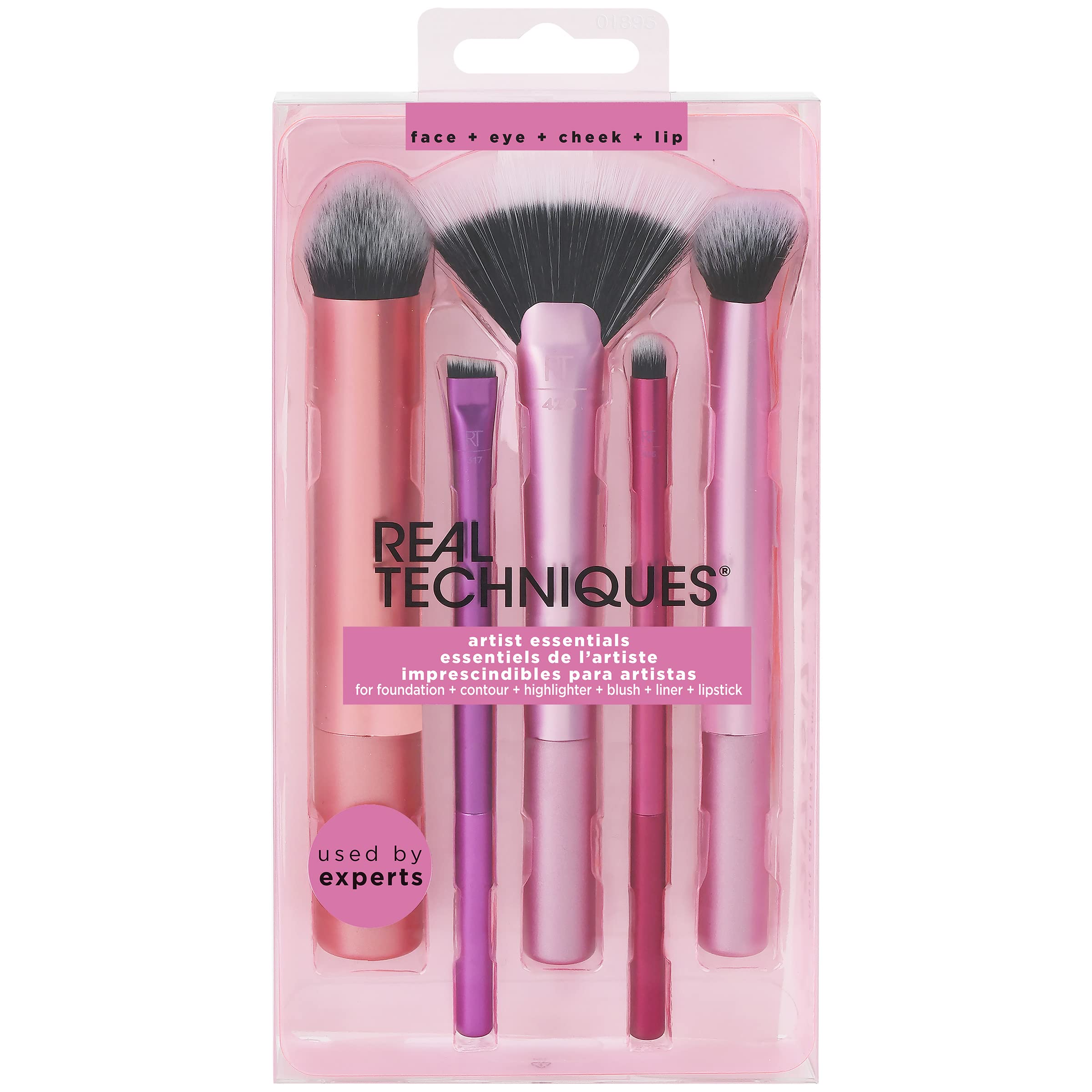 Real Techniques Artist Essentials Set 421 blush-highlighter brush for seamless cream blending