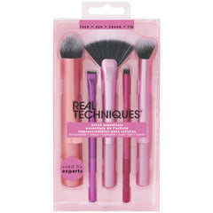 Real Techniques Artist Essentials Set 421 blush-highlighter brush for seamless cream blending