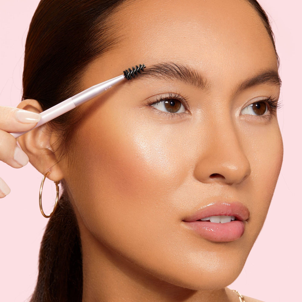Real Techniques Brow Shaping Set micropaddle closeup for detailing brows.