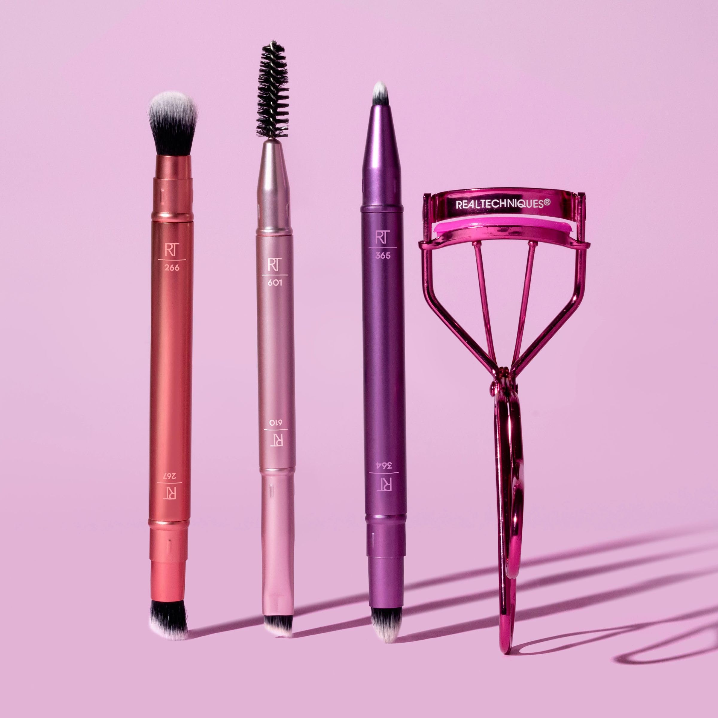 Real Techniques Miracle Eyelash Curler for gentle lift on all eye shapes