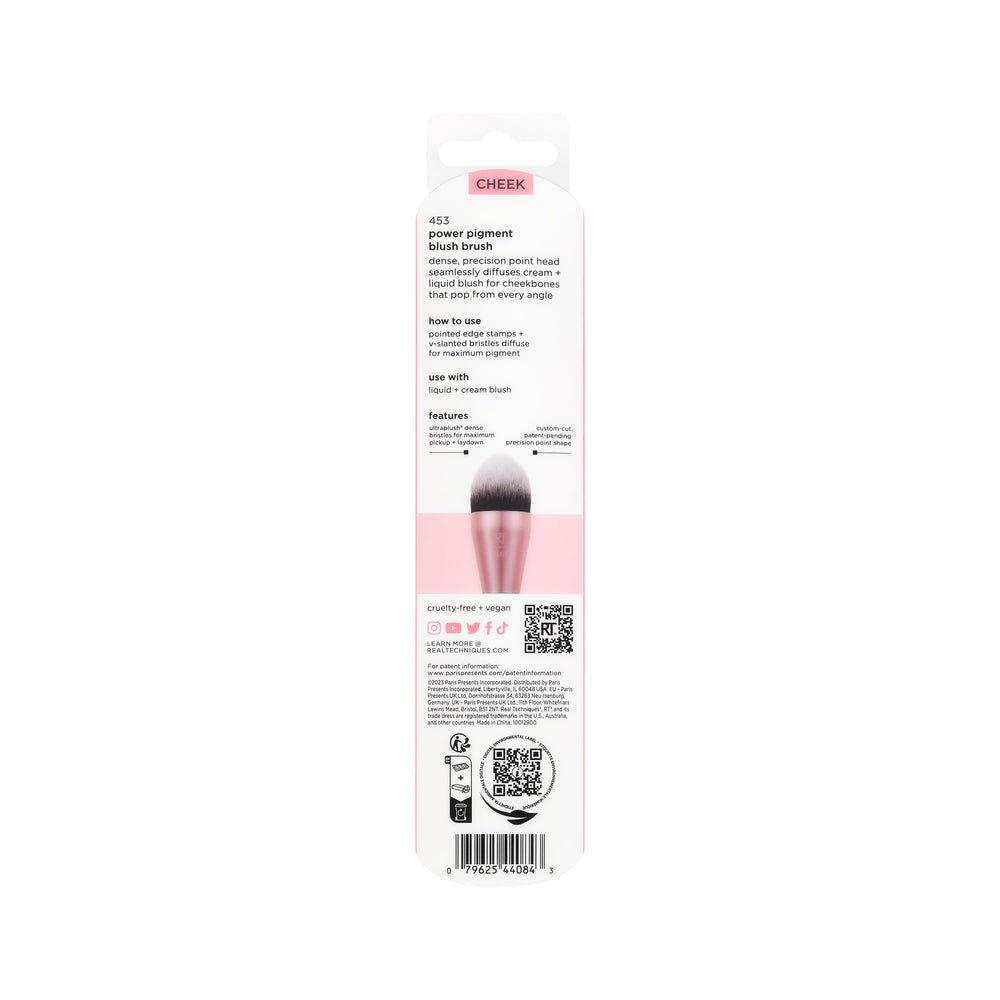 Real Techniques Power Pigment brush is vegan and cruelty-free.