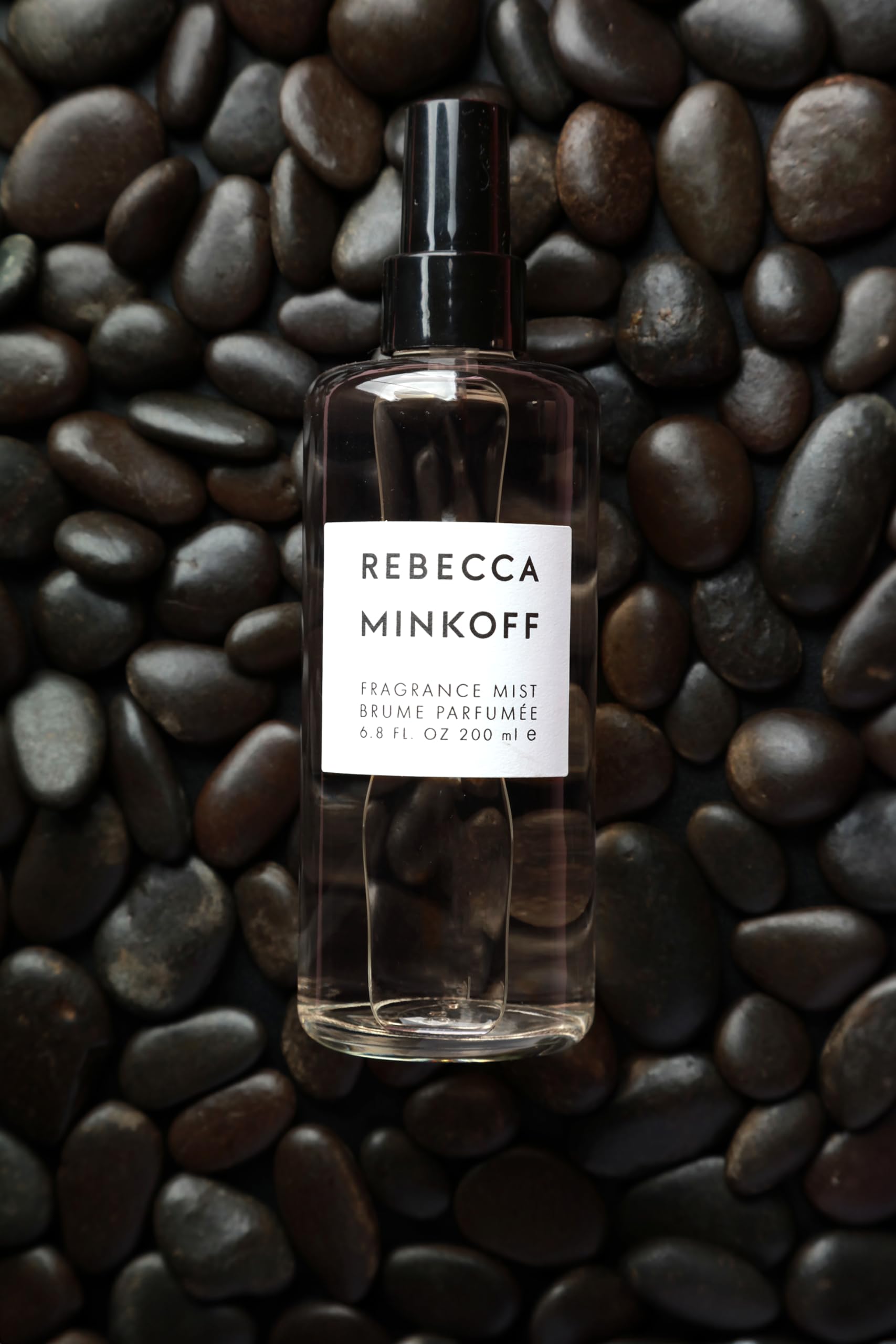 Rebecca Minkoff Body Spray base notes with labdanum add a sophisticated finish.