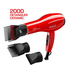 Red by Kiss Detangler Dryer Plus double-layer pik demonstrates detangling precision for smoother results.