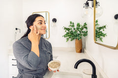 Redmond Clay Bentonite powder container close-up highlighting mineral blend for gentle detox.
