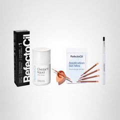 RefectoCil mixing dish with the kit enables customized shade blending.