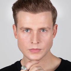 Refy Brow Sculpt wax-gel-hybrid texture image emphasizes soft hold with lift.