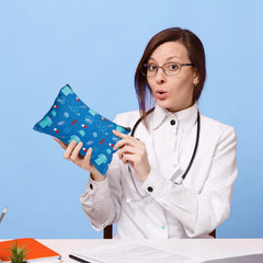 Reginary 20-piece nurse cosmetic bag set keeps toiletries organized.