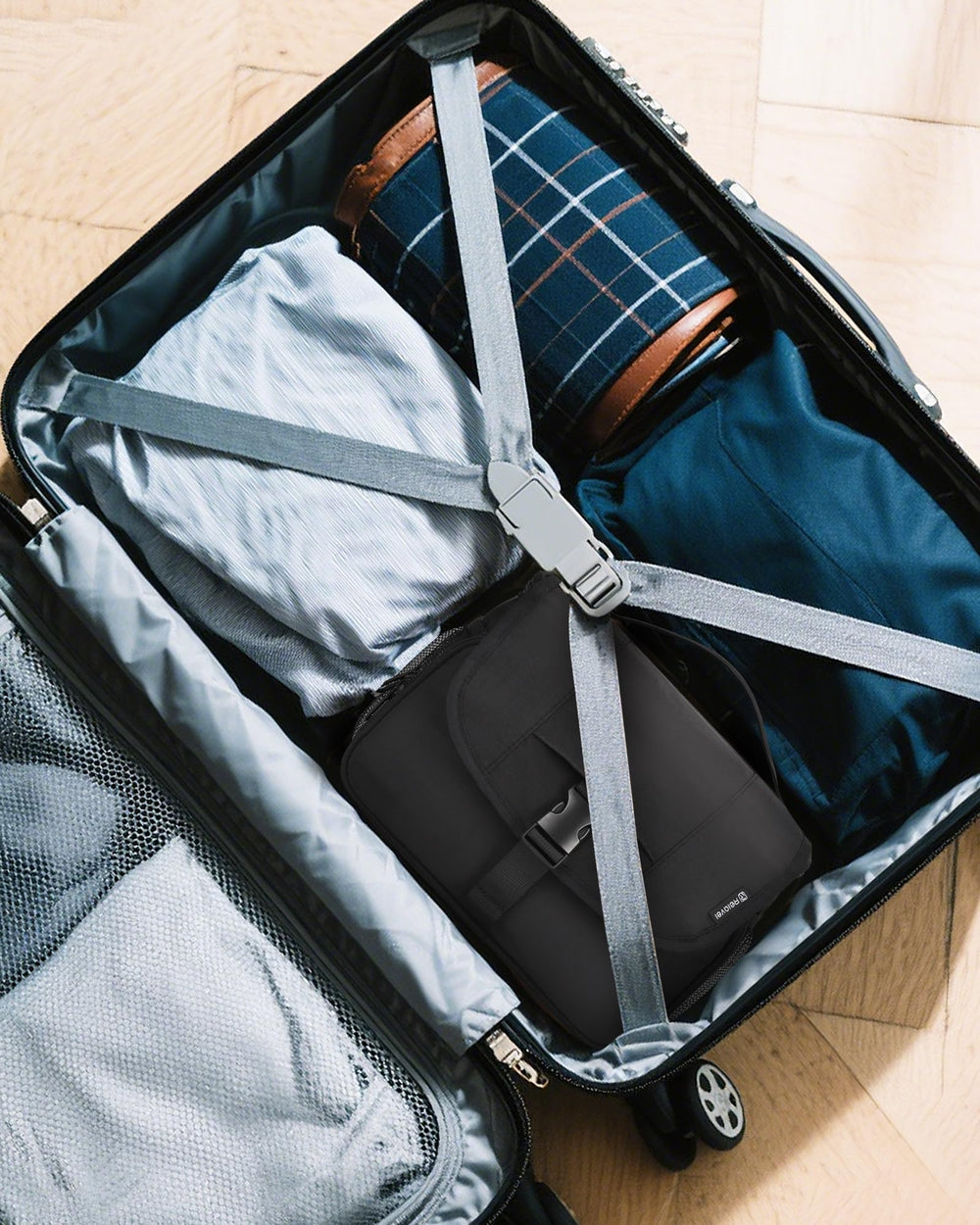 Relavel Toiletry Bag top handle and compact size fit easily in luggage