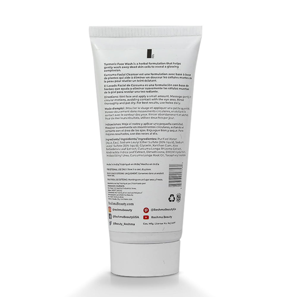 Reshma Beauty Limpiador Curcuma, aplicación de masaje facial para una sensación relajante.