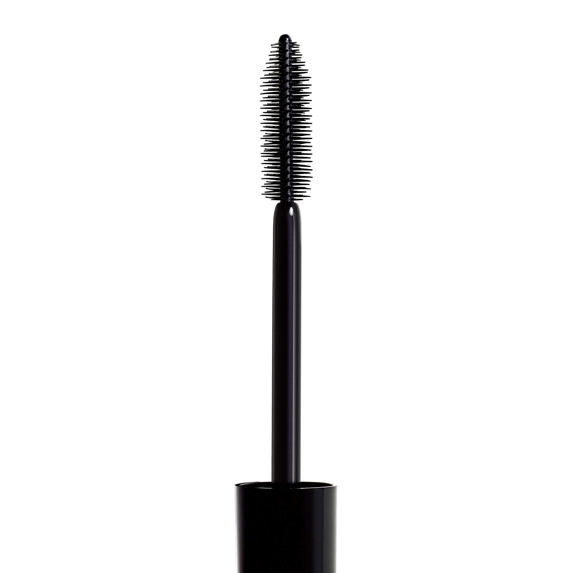 Revlon So Fierce Mascara on lashes reveals dramatic length and lift for day-to-night looks.