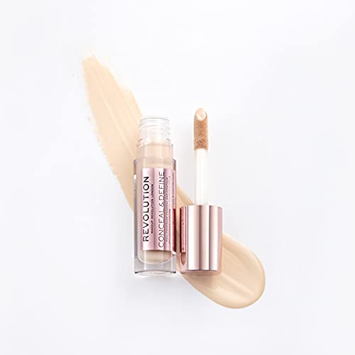 Revolution Beauty London Conceal & Define doe-foot applicator for precise, smooth coverage