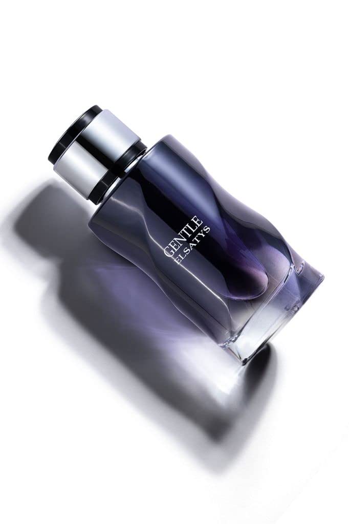 Gentle Elsatys glass bottle with amber tones reflects masculine, lasting scent profile