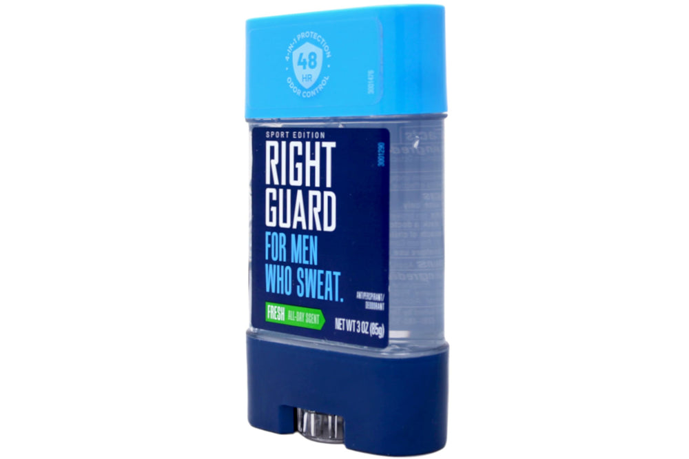 Gym scene featuring Right Guard Sport gel demonstrating active-use odor defense.