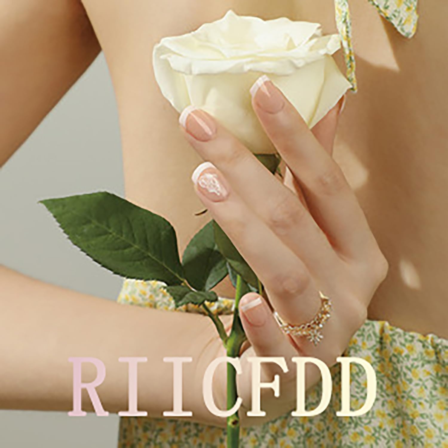 RIICFDD top coat finish seals shimmering nail design