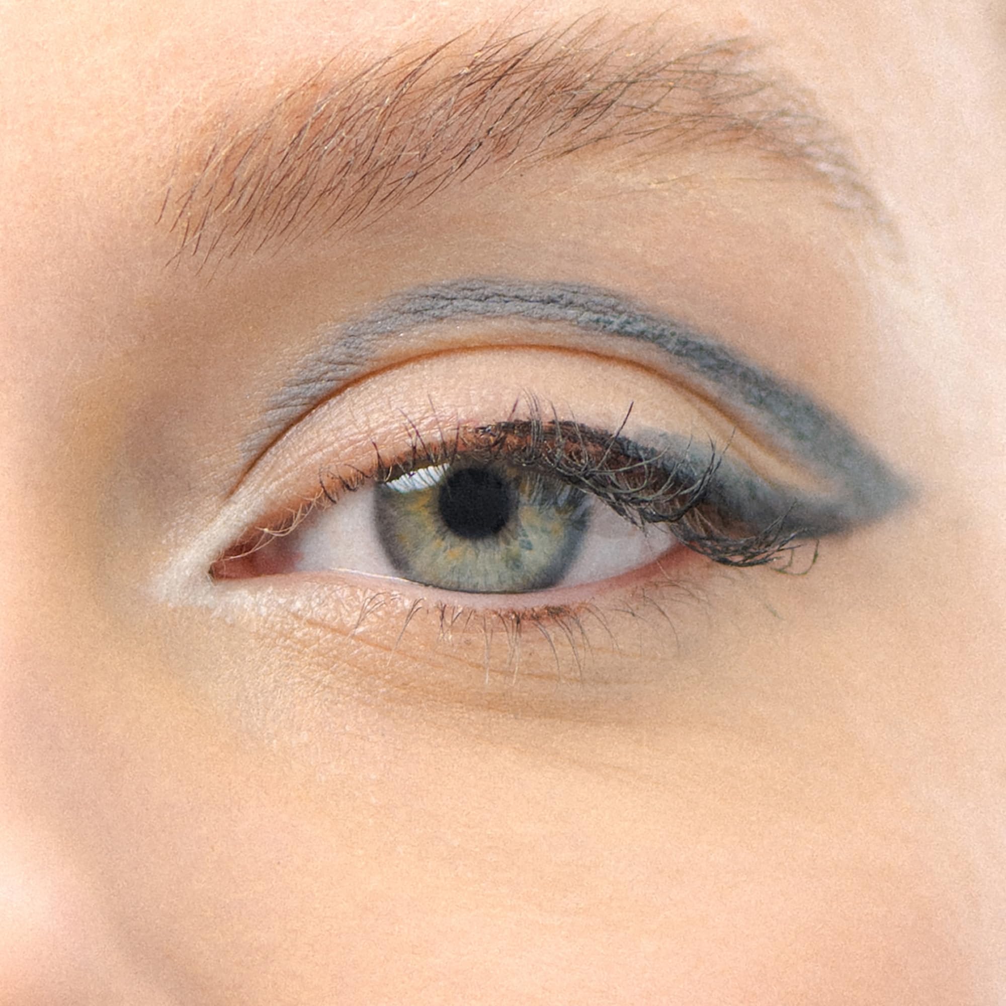 Rimmel Soft Kohl Eyeliner Stormy Grey smudge test on lid shows versatile soft-smudge finish