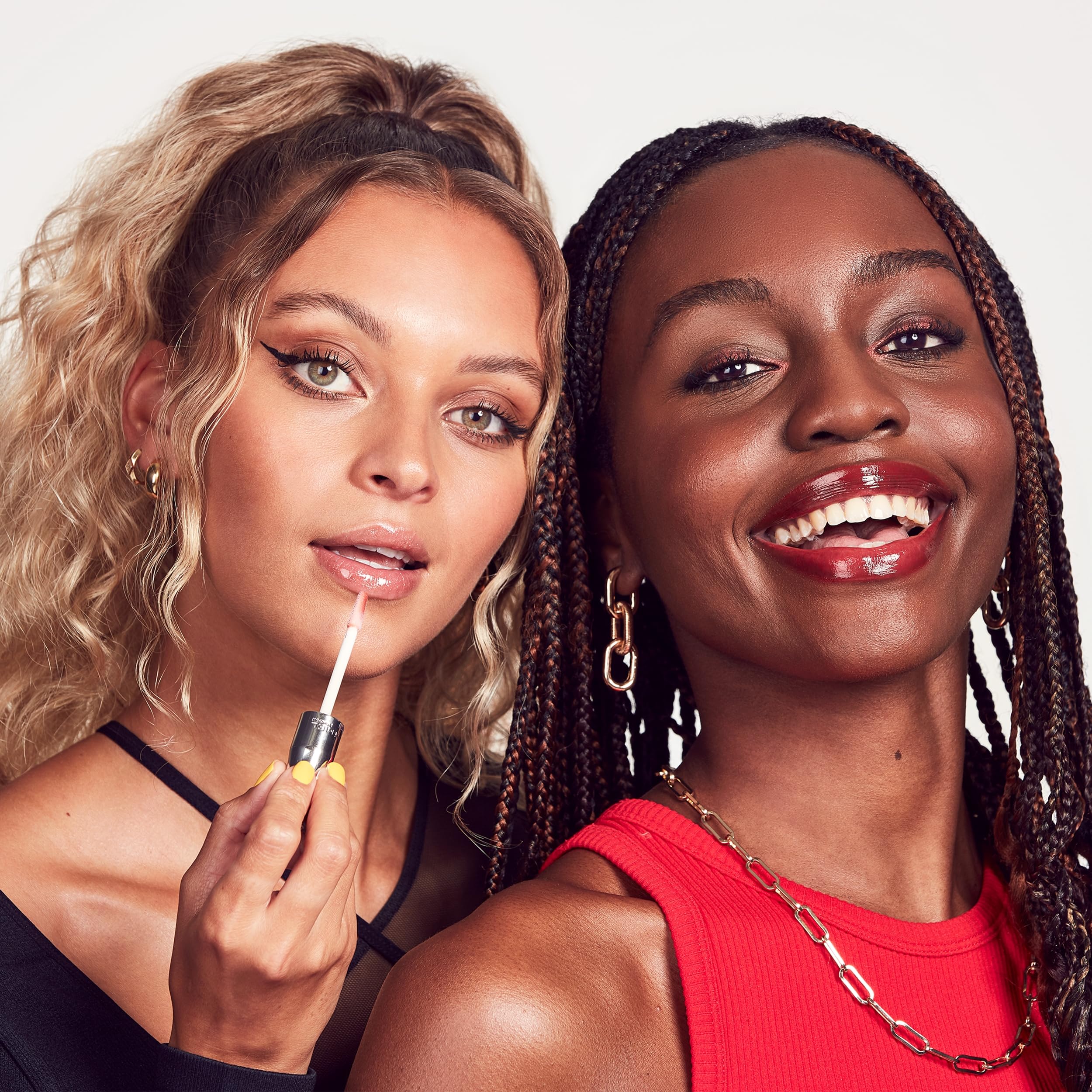 Rimmel Stay Glossy Claridge's Ruby closeup captures glassy finish and smooth texture.