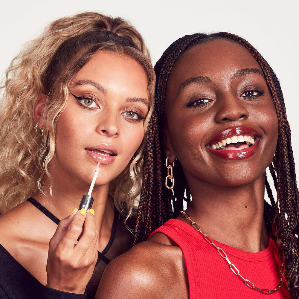 Rimmel Stay Glossy Claridge's Ruby closeup captures glassy finish and smooth texture.