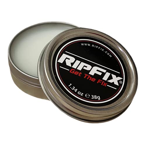 RipFix balm texture smooth on skin and easy to spread for daily use.