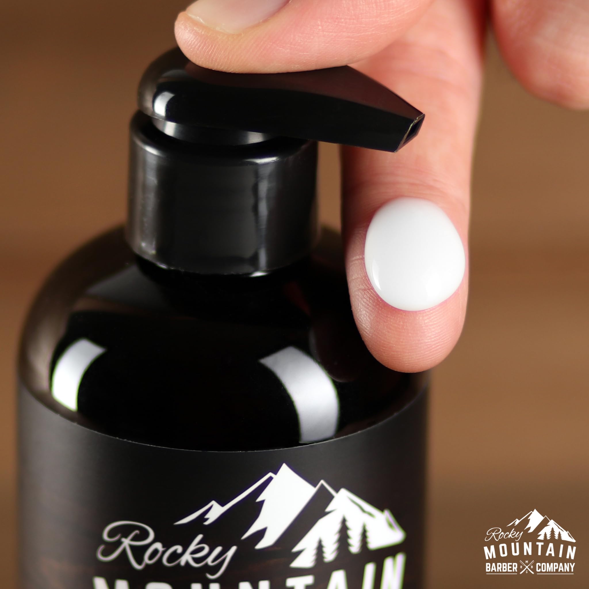 Rocky Mountain Barber Company crema de peinado, nutrición con argán, coco y jojoba.