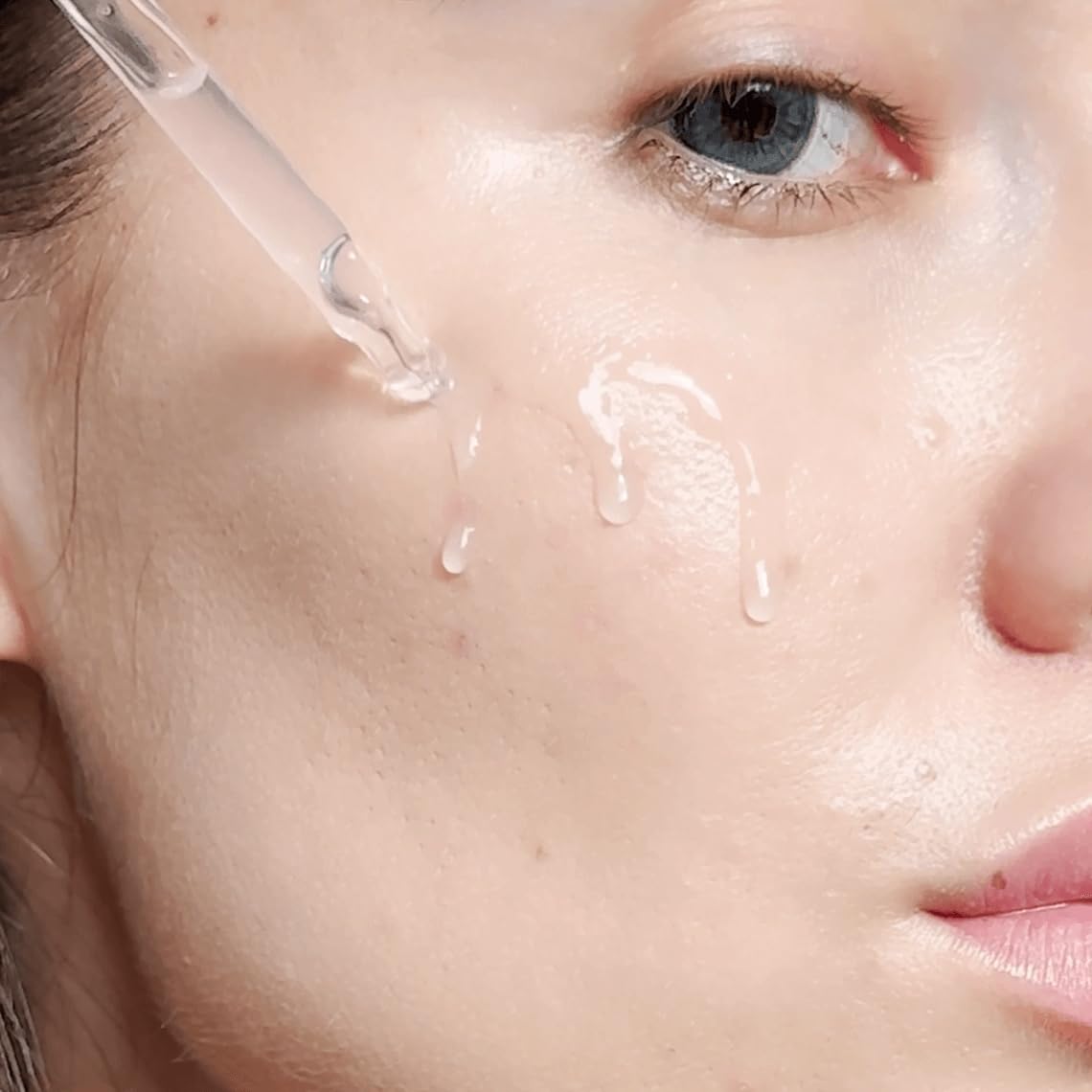 Rodan + Fields Active Hydration Serum layering demonstrates makeup-ready hydration.