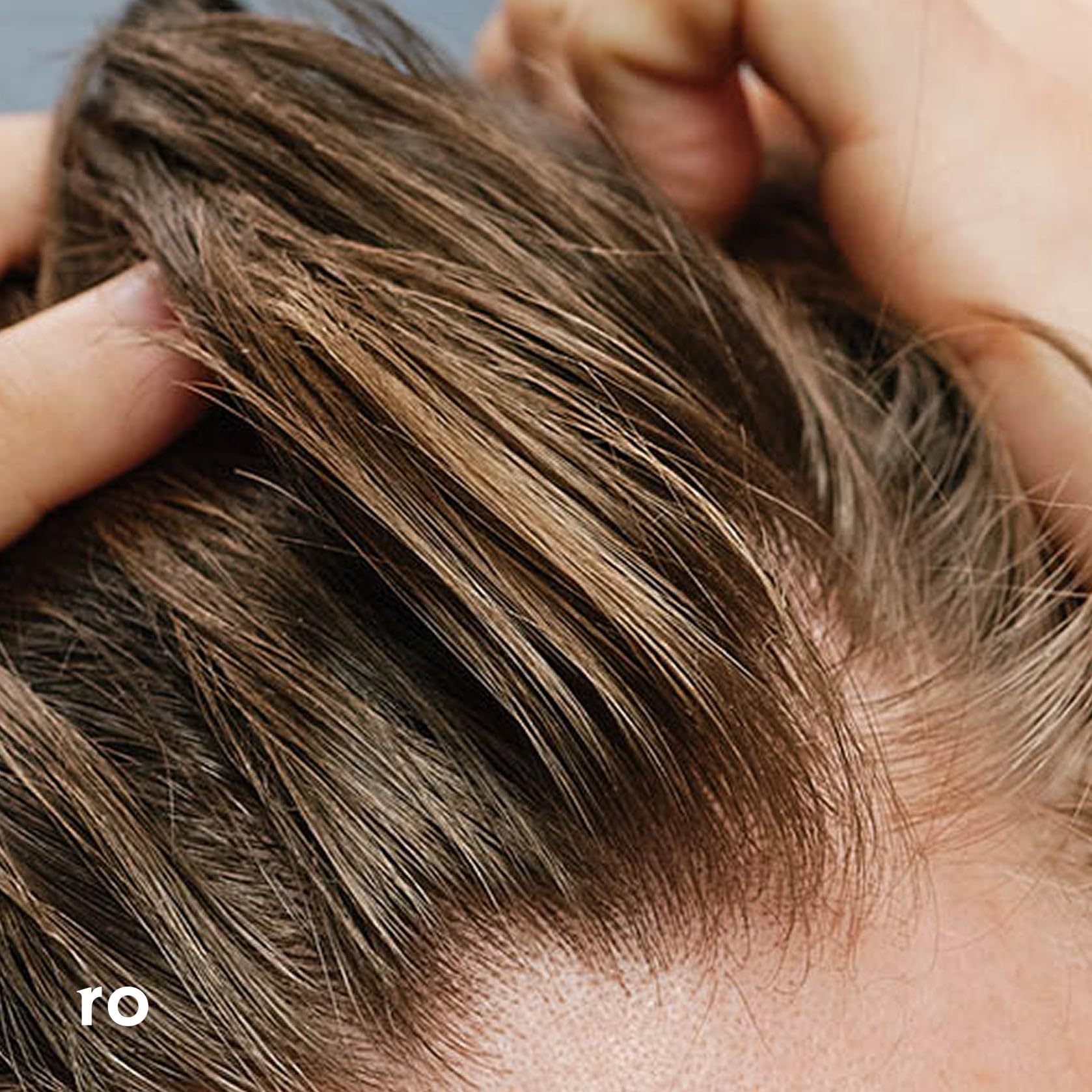 ROMAN Ro Men's Revive Shampoo mint scent—cool, refreshing feel during washing