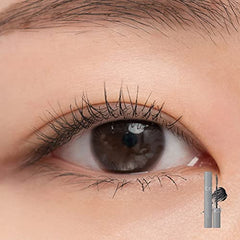 rom&nd HAN ALL FIX MASCARA brush closeup highlights precise application and definition.