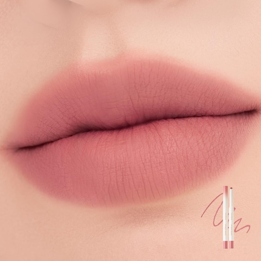 romnd Lip Mate Pencil smooth-application closeup shows easily blended texture for corners and bows.