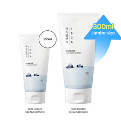 ROUND LAB 1025 Dokdo Cleanser rich bubbles image highlighting luxurious lather for deep cleansing.