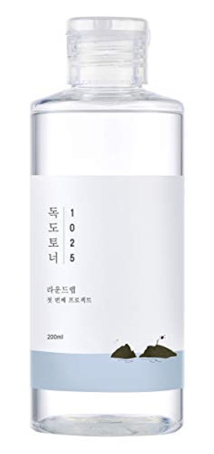 ROUND LAB 1025 Dokdo Toner liquid texture appears refreshing and non-sticky