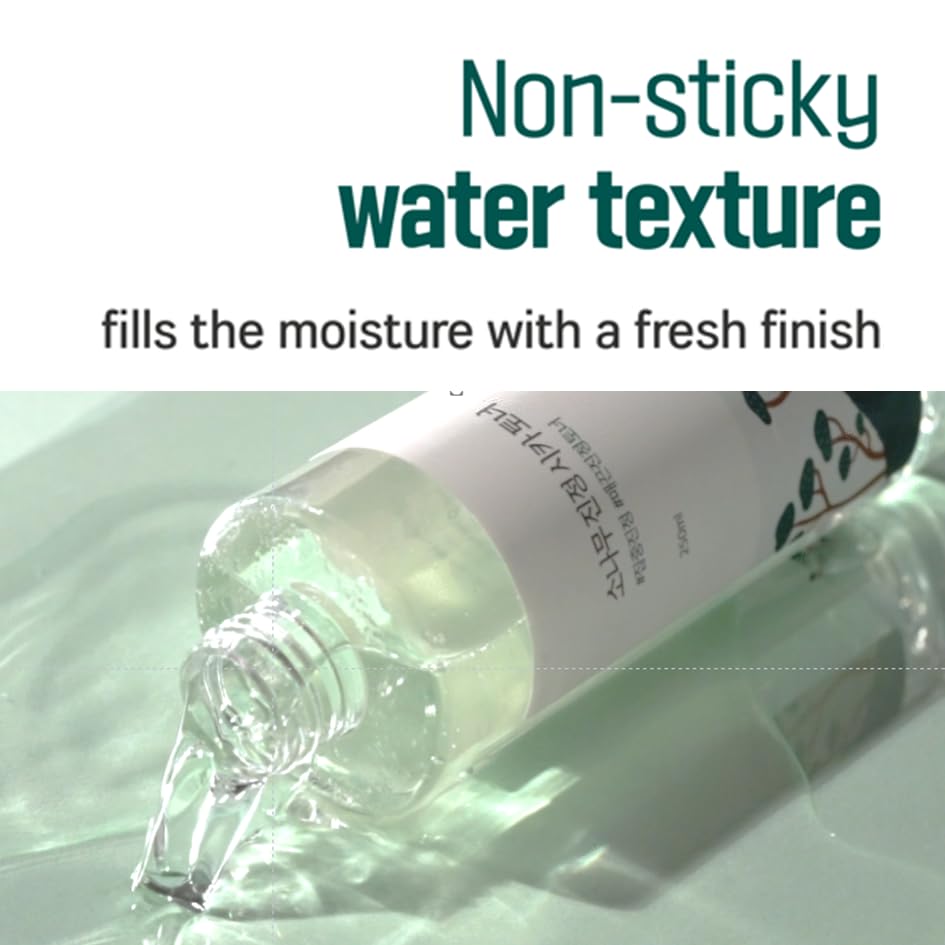 ROUND LAB Pine Calming CICA Toner close-up with triple-hyaluronic acids providing hydration.