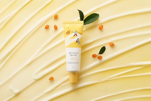 ROUND LAB Vita Niacinamide Dark Spot Cream texture swirl demonstrates lightweight hydration without greasiness