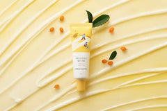 ROUND LAB Vita Niacinamide Dark Spot Cream texture swirl demonstrates lightweight hydration without greasiness