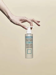 ROVECTIN Aqua Cleansing Gel foam close-up shows mild lather