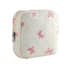 RSRSLEII cosmetic pouch quilted material close-up highlights durable daily use