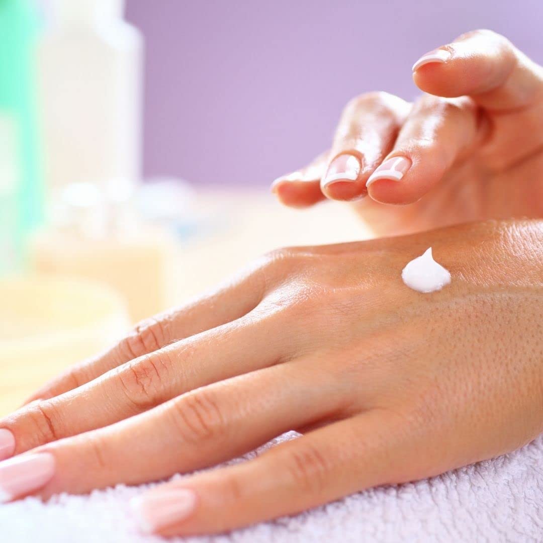 RUBEE soft skin after use, glow-boosting daily body moisturizer.
