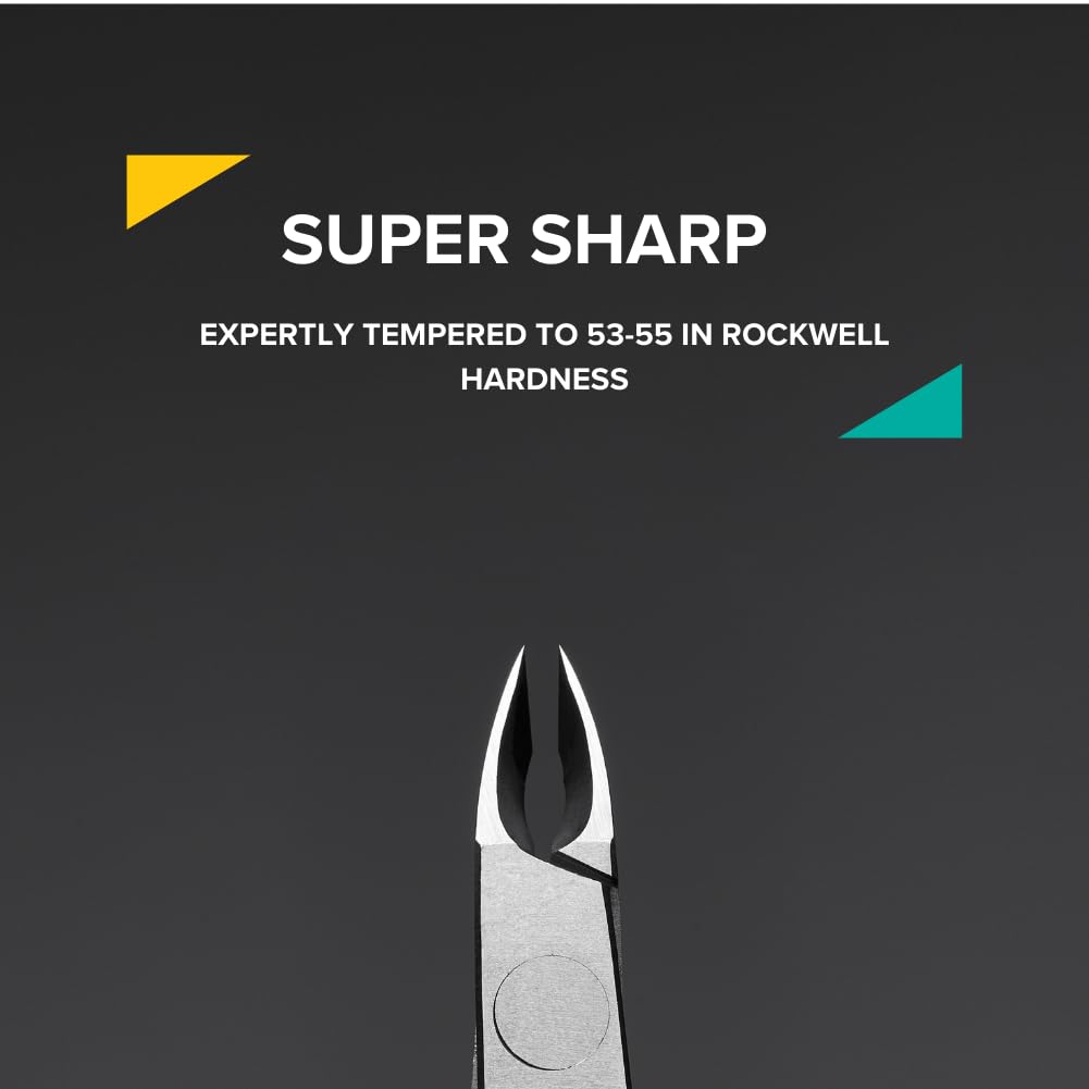 Rui Smiths cuticle nippers with French handle offer ergonomic grip and control.