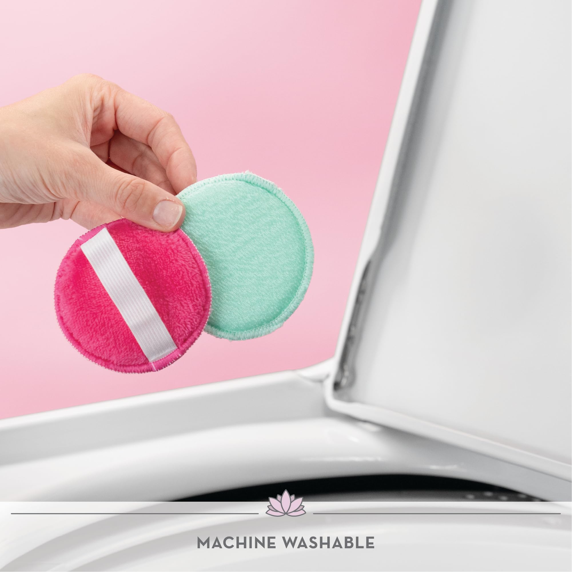 S&T INC. Face Scrubber durable, machine-washable pads reduce disposable cotton waste.