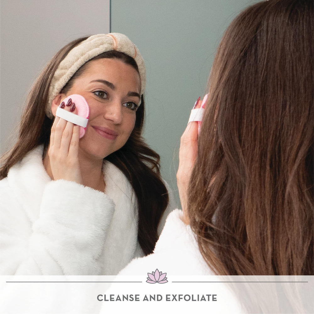 S&T INC. Face Scrubber soft microfiber pads for gentle cleansing and toner application.