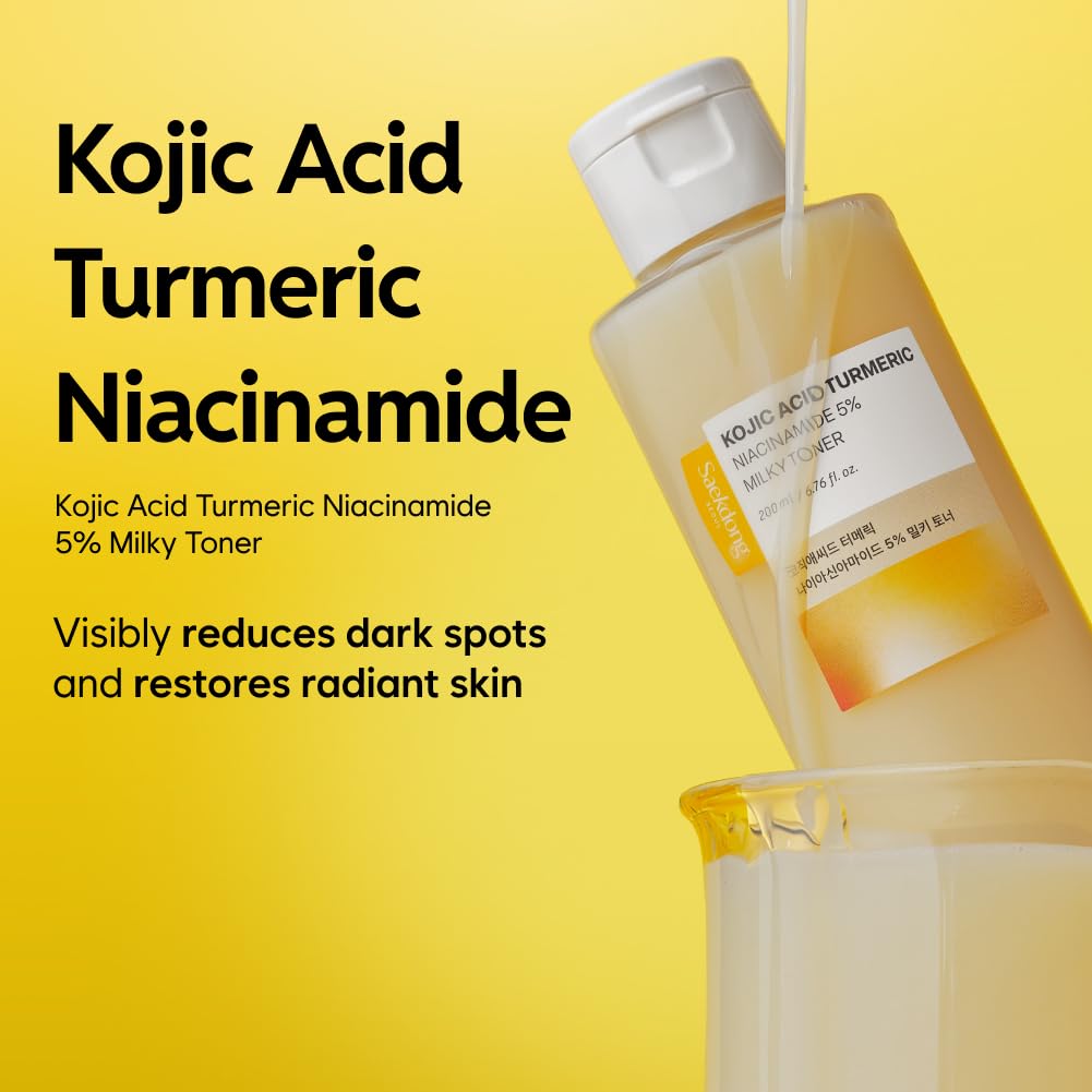 SAEKDONG SEOUL toner pump mist demonstrates easy facial and body application.