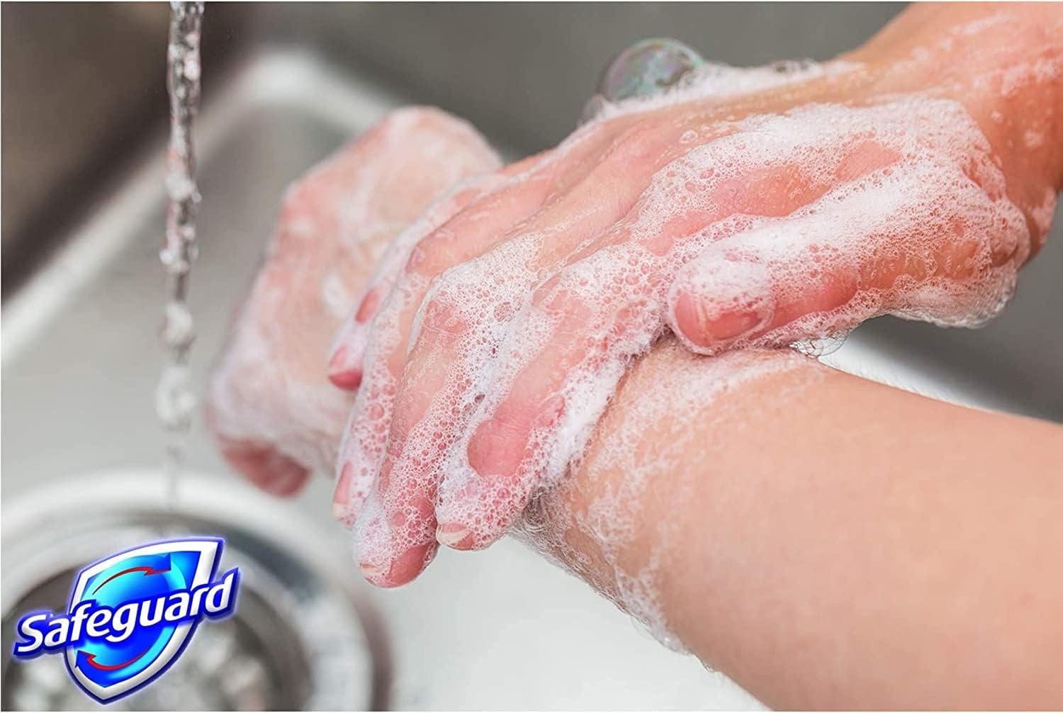 Safeguard handwashing close-up shows germ-fighting cleansing action