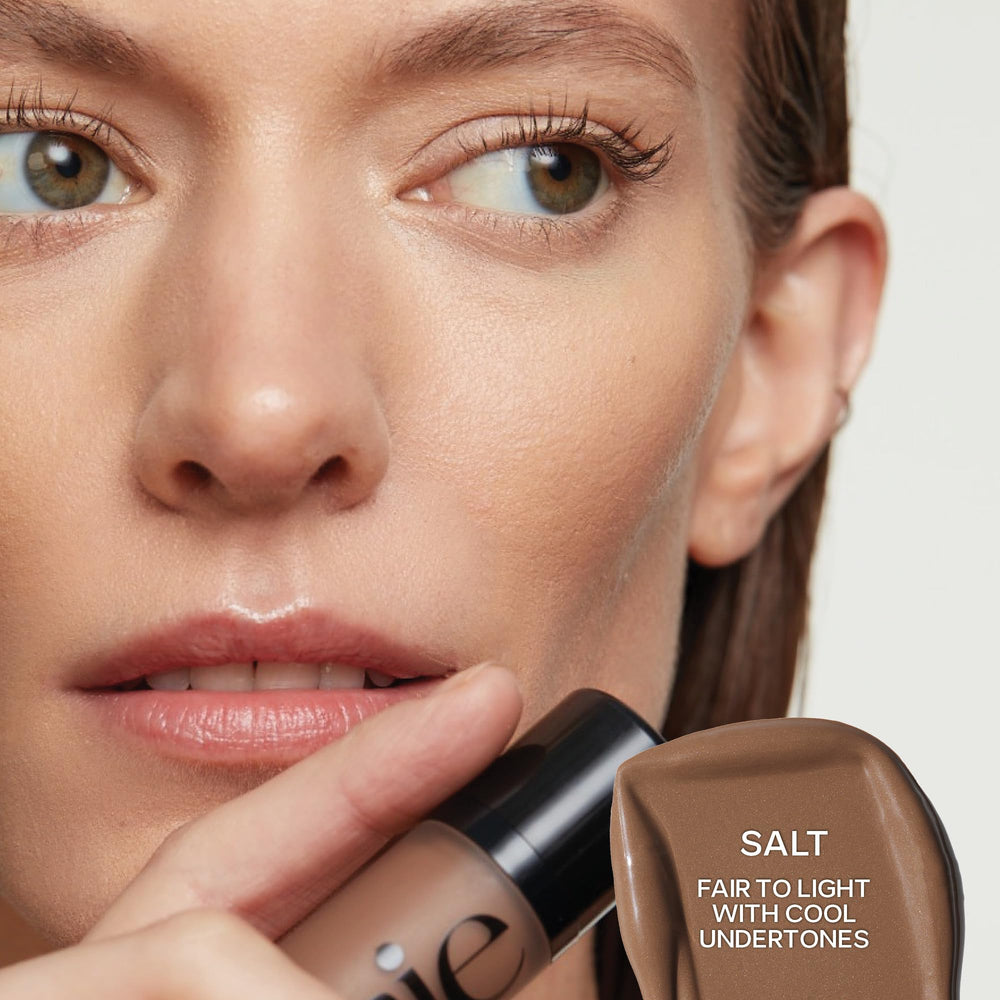 Saie Dew Bronze swirl on cheek demonstrates blendable, natural bronze finish