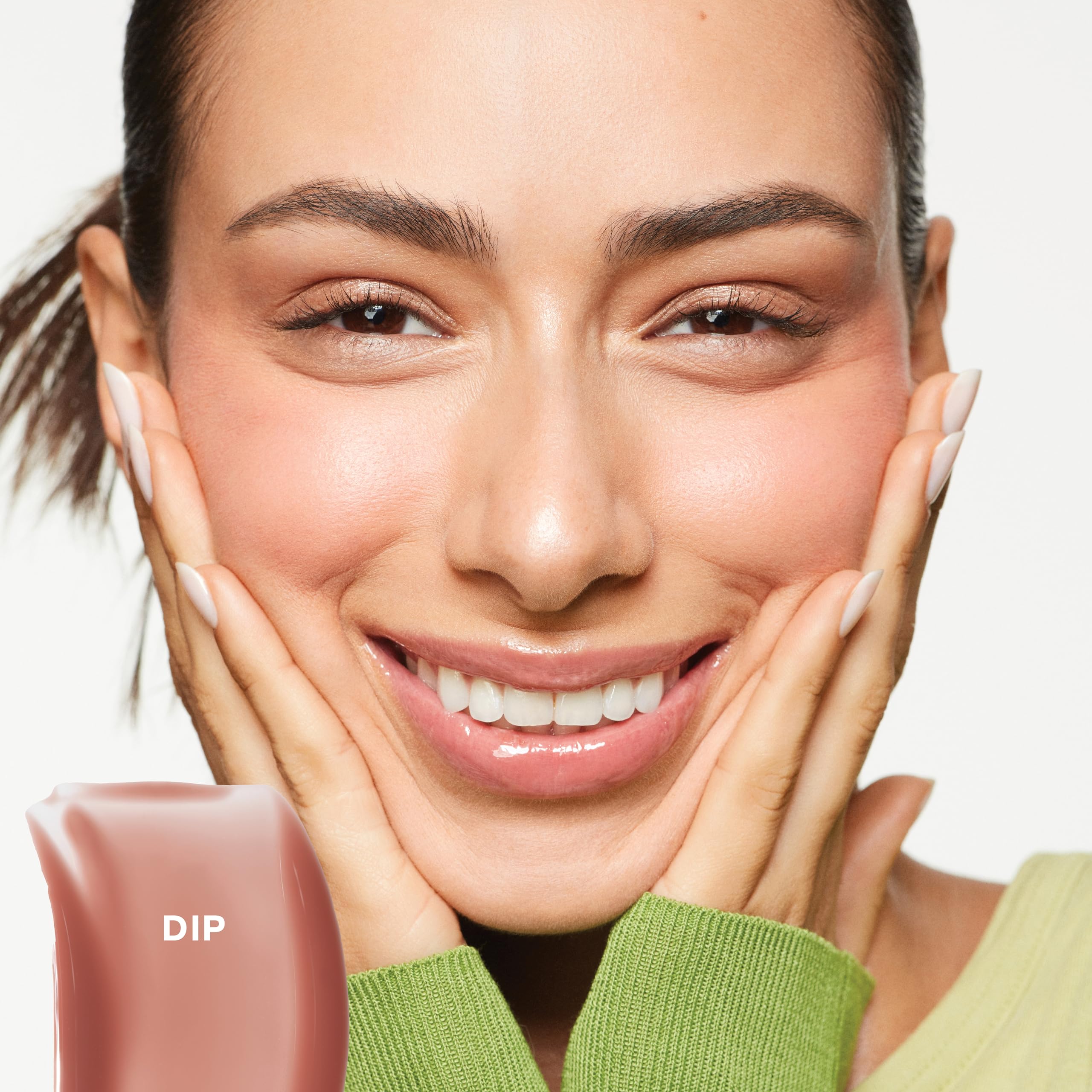 Saie Glossybounce doe-foot applicator for precise application