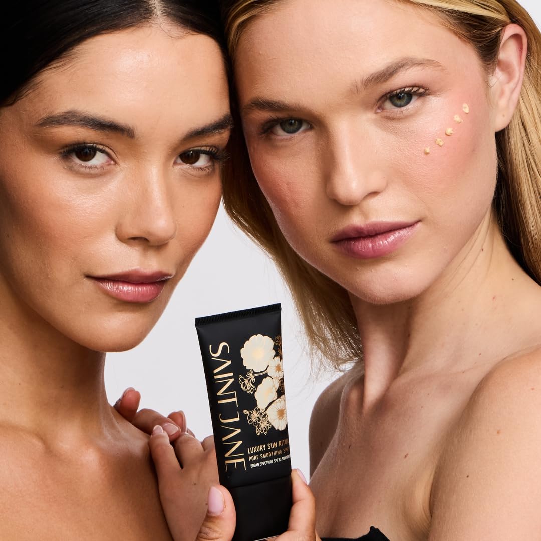 Application pump image demonstrates easy, on-the-go sunscreen priming and moisturization with SAINT JANE.