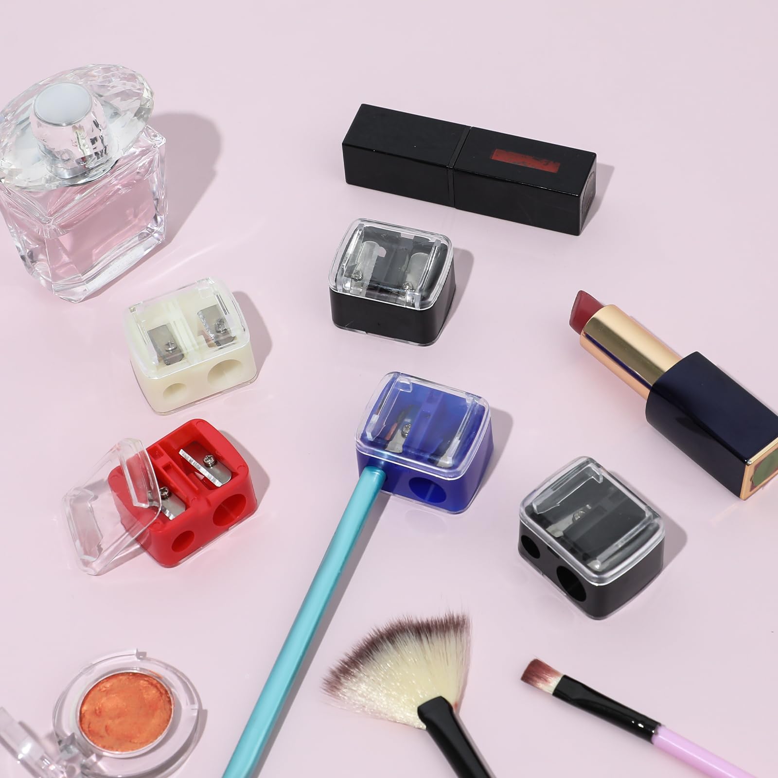 Salbsever sharpener is easy to clean with removable parts after use.