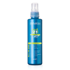 SALERM 21 Express Spray bottle for easy hydration and styling prep.