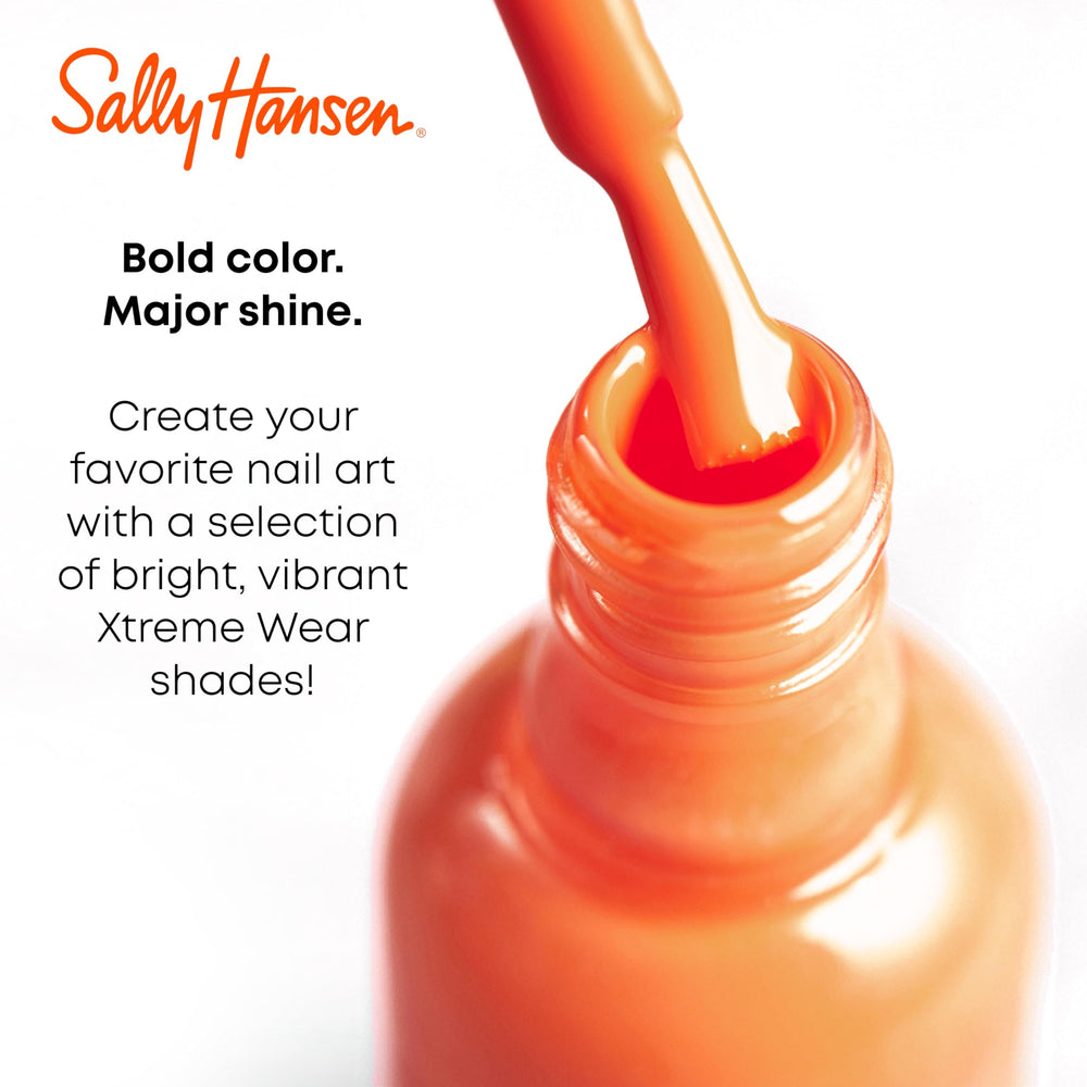 Sally Hansen Xtreme Wear Purple Craze shines with a high-gloss finish in daylight.